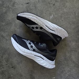 Saucony Endorphin Speed 4 Running Sneakers Black White Size 11.5 S20940-100